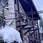 Chalet Adriana *