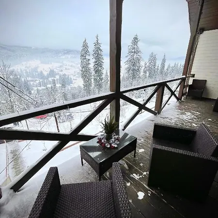 Adriana 木屋 布克维