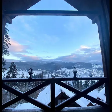 Adriana 木屋 布克维